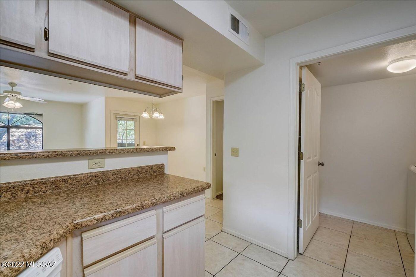 5751 North Kolb Road, Unit 8203 Tucson, AZ 85750 - Photo 7 of 31