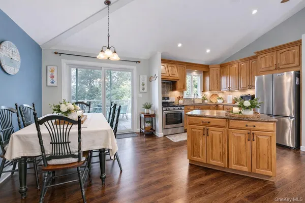 $910,000 | 540 Conklin Road, Mattituck, NY 11952