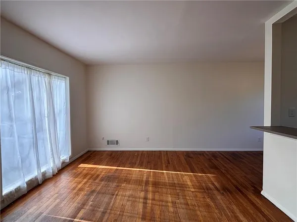 $2,700 | 5009 Crowe Drive Southeast, Smyrna, GA 30082