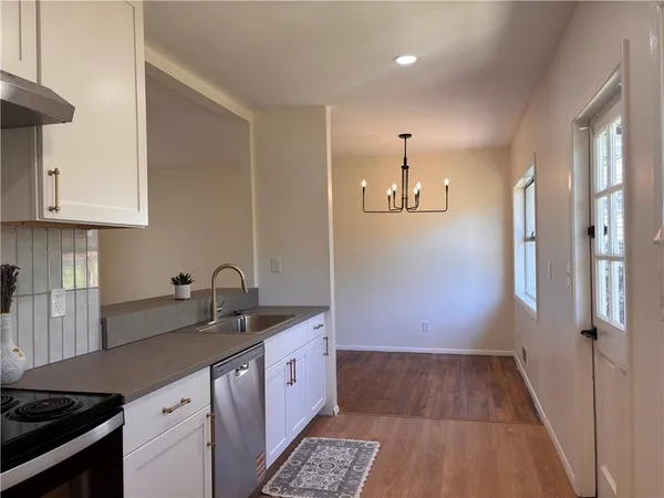 $2,700 | 5009 Crowe Drive Southeast, Smyrna, GA 30082