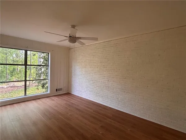 $2,700 | 5009 Crowe Drive Southeast, Smyrna, GA 30082