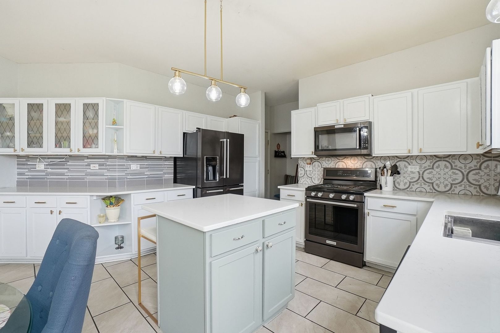 2174 Muirfield Trail Bolingbrook, IL 60490 - Photo 7 of 47