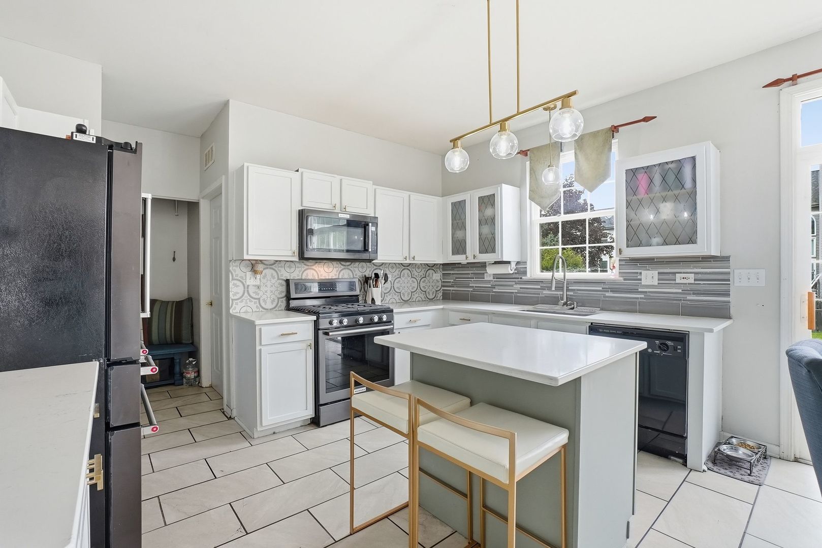 2174 Muirfield Trail Bolingbrook, IL 60490 - Photo 8 of 47