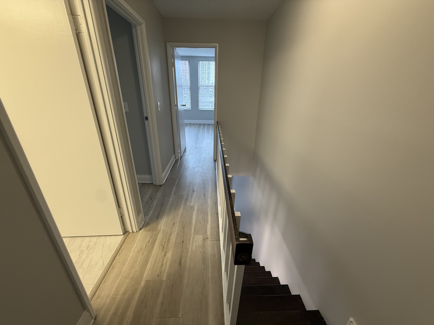 744 West Gordon Terrace, Unit 306 Chicago, IL 60613 - Photo 8 of 13 a view of hallway with stairs