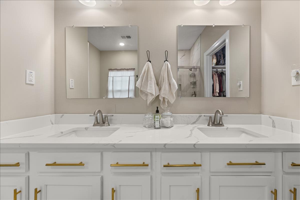 206 New Iris Lane Ridgeville, SC 29472 - Photo 24 of 31 206 New Iris Lane master ba vanity front