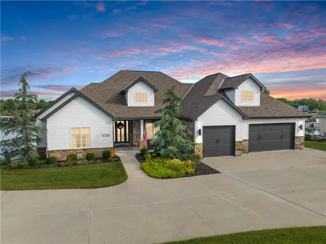 $1,999,000 | 1038 Lake Viking Terrace, Altamont, MO 64620