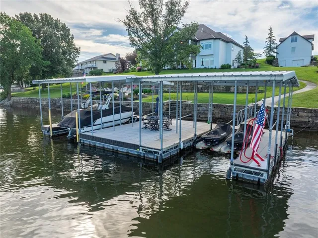 $1,999,000 | 1038 Lake Viking Terrace, Altamont, MO 64620