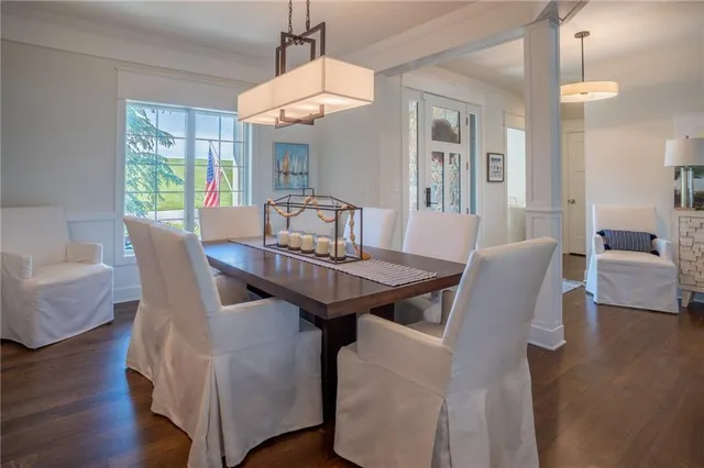 $1,999,000 | 1038 Lake Viking Terrace, Altamont, MO 64620