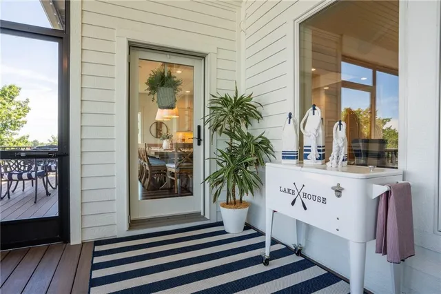 $1,999,000 | 1038 Lake Viking Terrace, Altamont, MO 64620