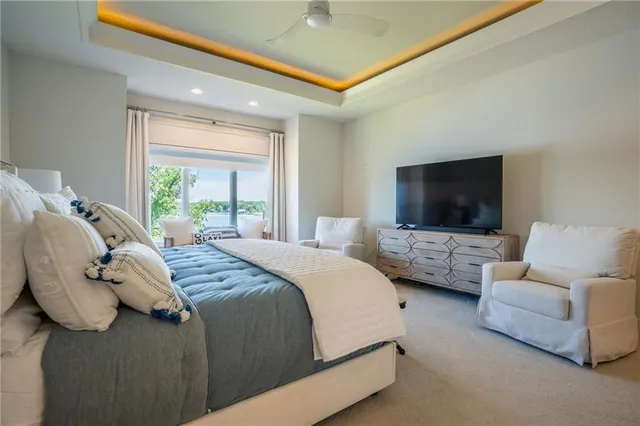 $1,999,000 | 1038 Lake Viking Terrace, Altamont, MO 64620