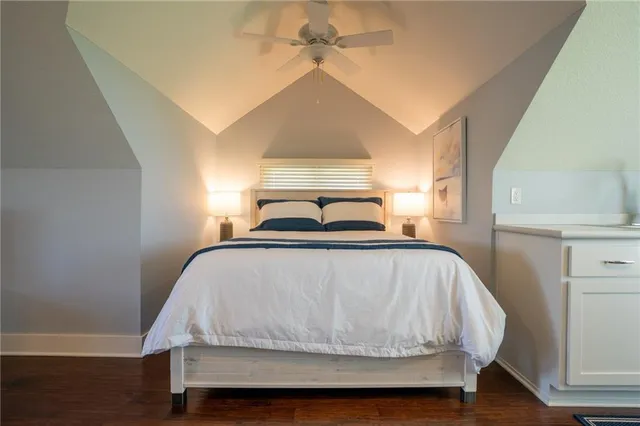 $1,999,000 | 1038 Lake Viking Terrace, Altamont, MO 64620