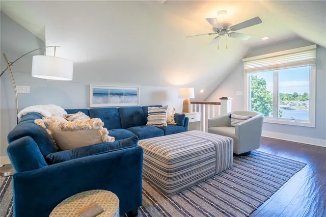 $1,999,000 | 1038 Lake Viking Terrace, Altamont, MO 64620