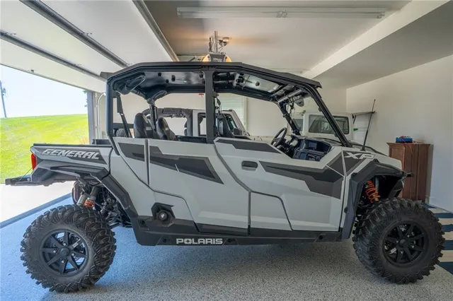 $1,999,000 | 1038 Lake Viking Terrace, Altamont, MO 64620