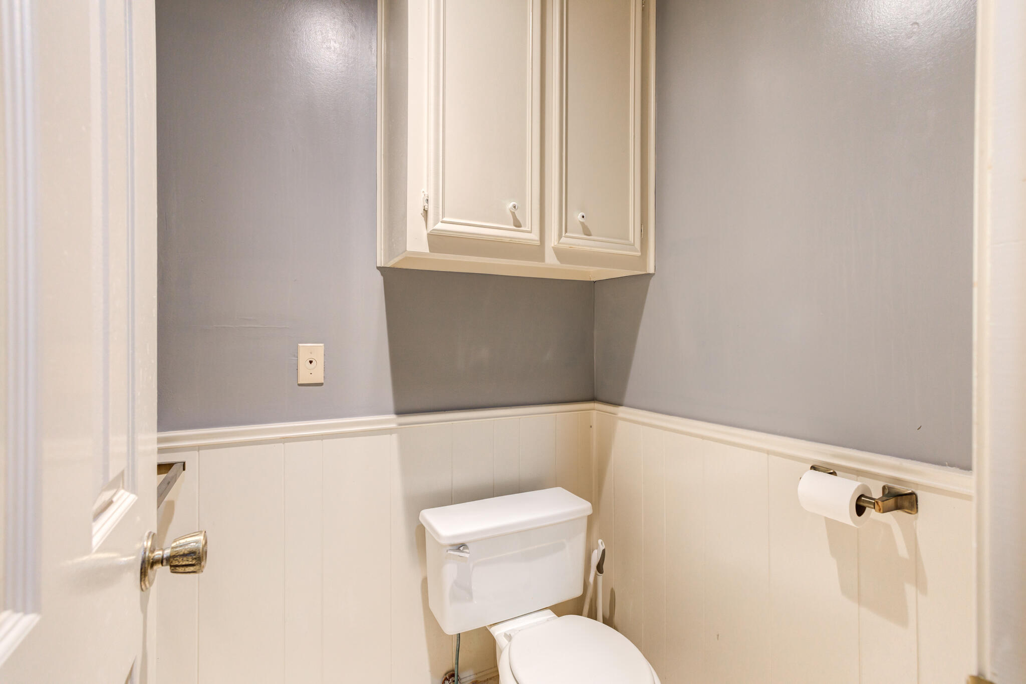4629 88th Street Lubbock, TX 79424 - Photo 46 of 60 a bathroom with a toilet and a sink