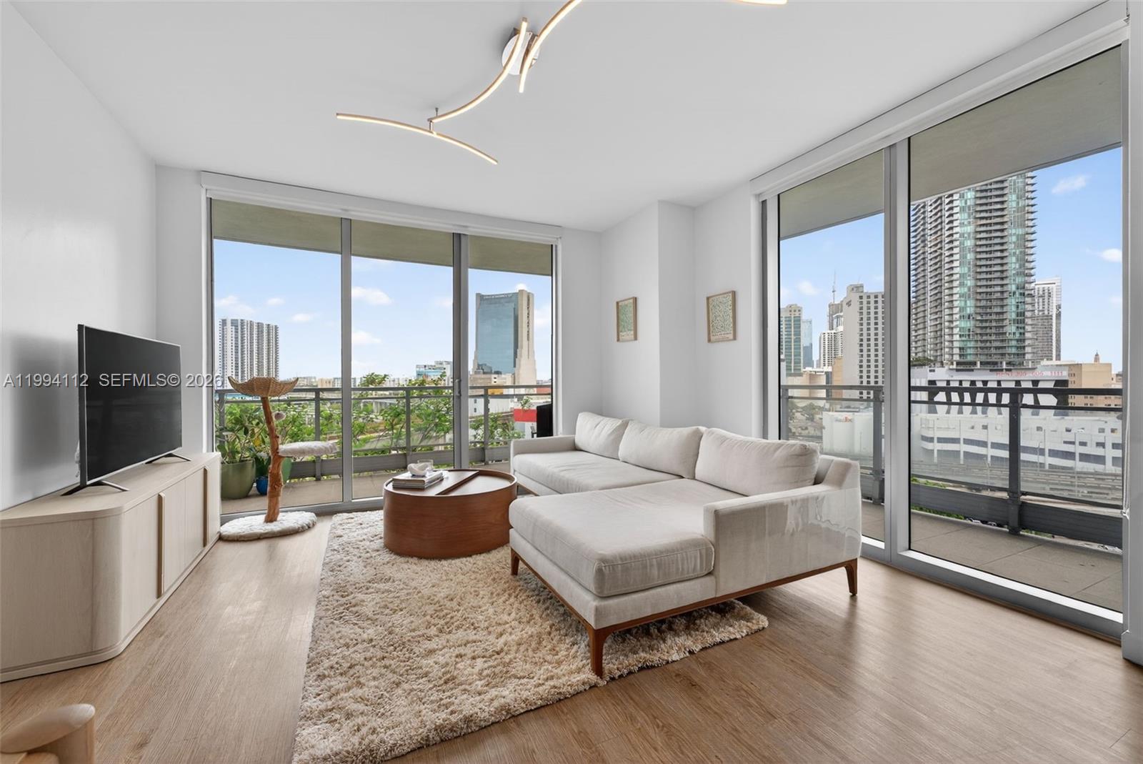 90 Southwest 3rd Street, Unit 1105 Miami, FL 33130 - Photo 13 of 16
