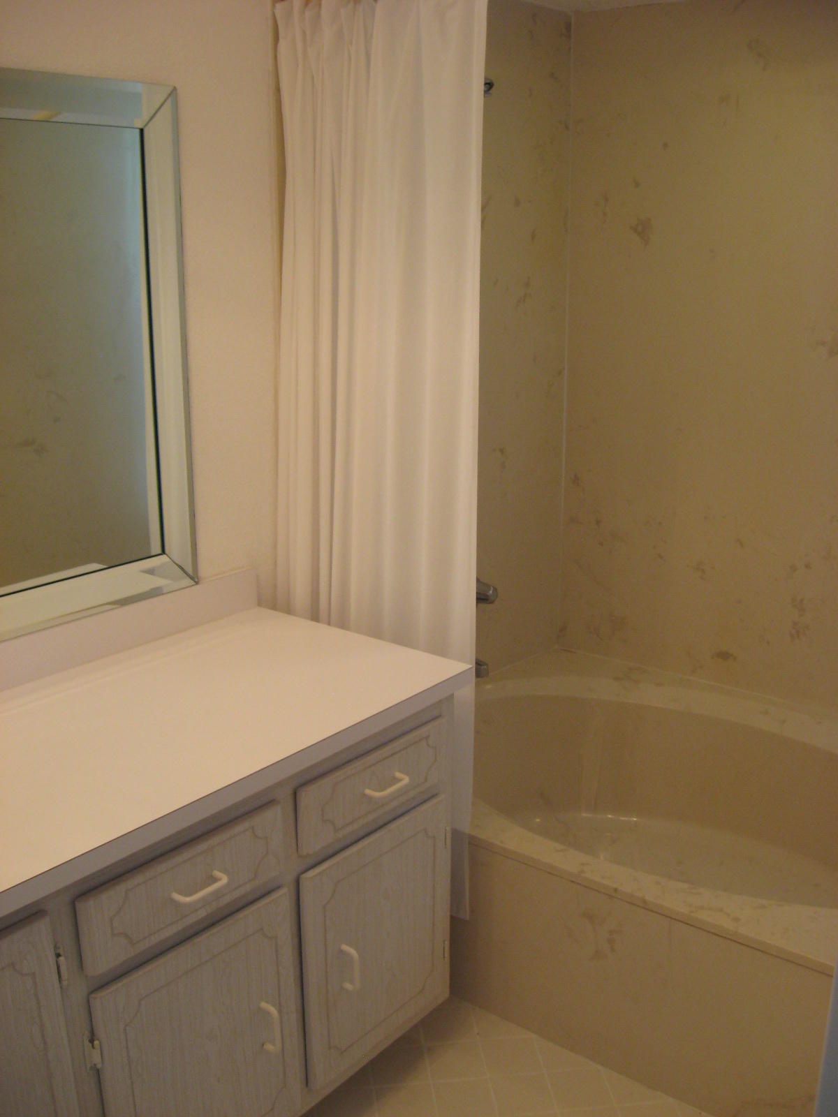 9233 Southwest 8th Street, Unit 402 Boca Raton, FL 33428 - Photo 27 of 35 44 9233-402 M-Bath