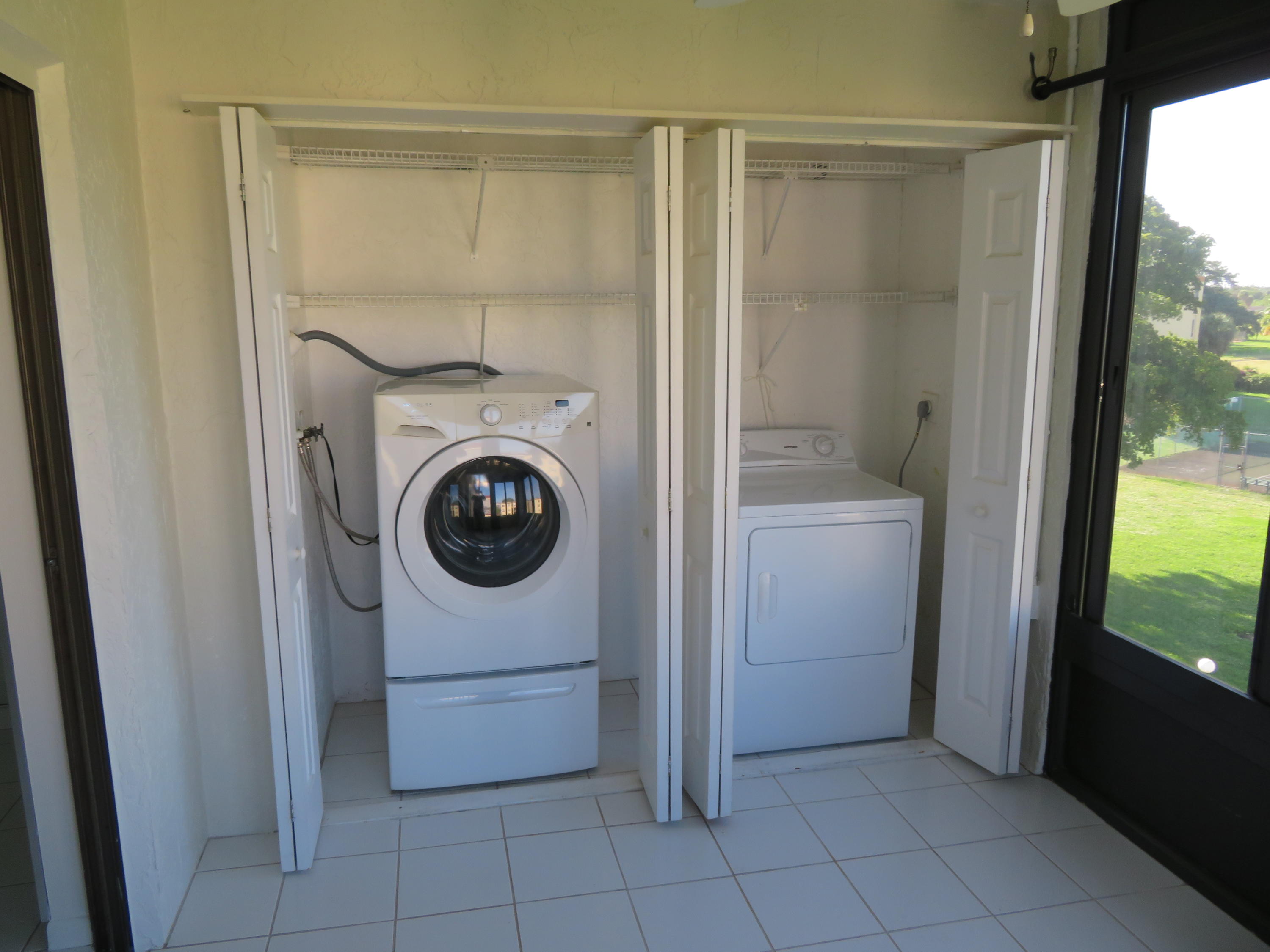 9233 Southwest 8th Street, Unit 402 Boca Raton, FL 33428 - Photo 31 of 35 52 9233-402 Laundry