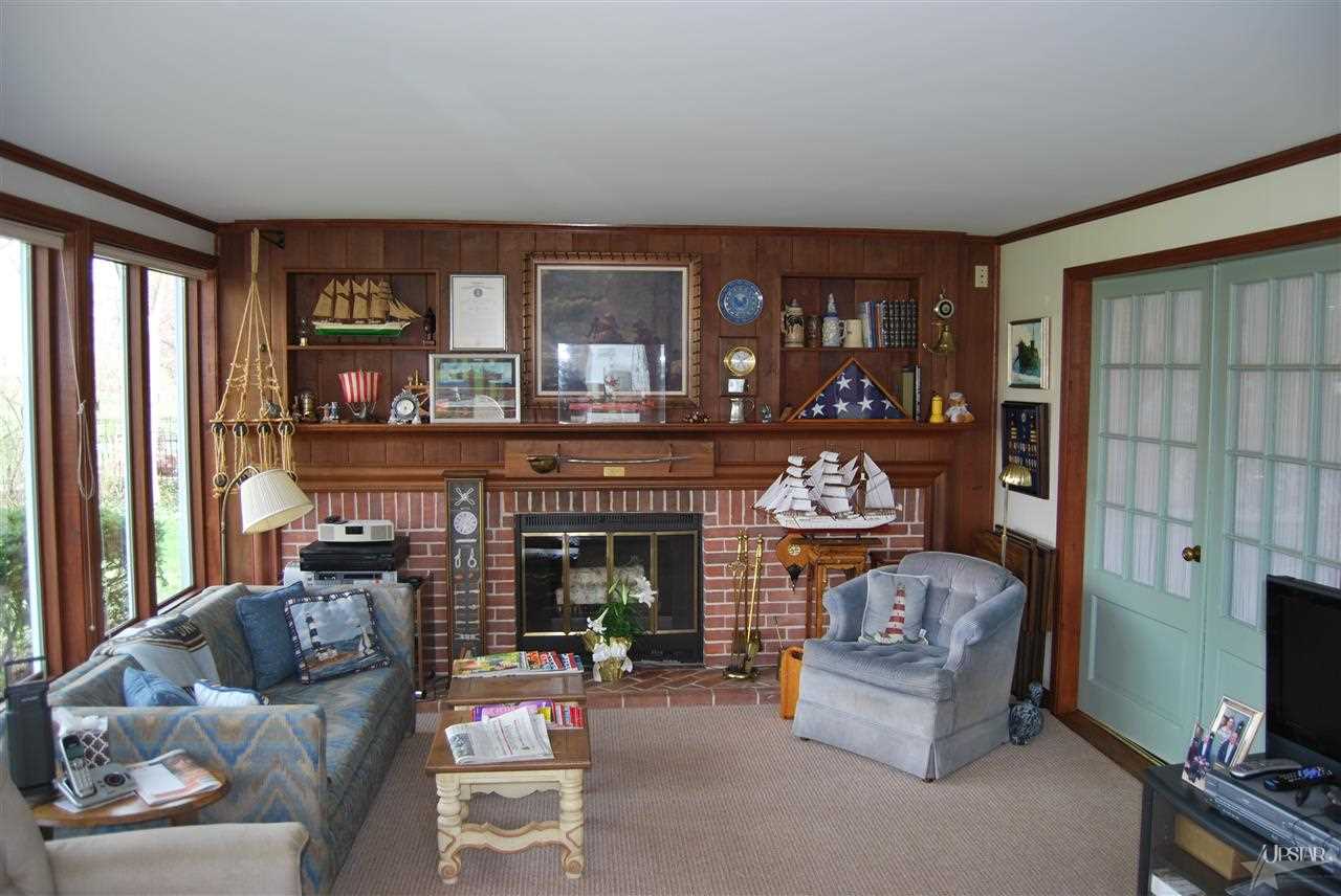 2806 Smith Road Fort Wayne, IN 46804 - Photo 3 of 13