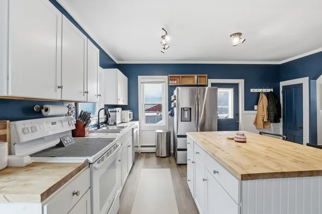 $379,900 | 16 Bridge Street, Berwick, ME 03901