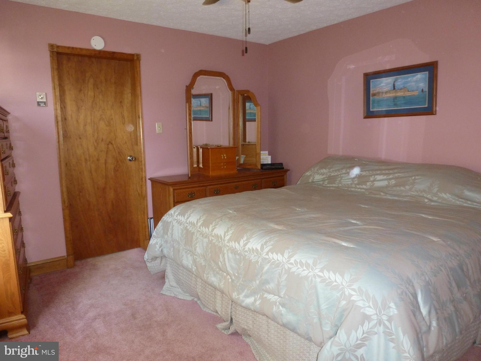 398 Riverside Drive Pasadena, MD 21122 - Photo 18 of 30 With walk-in closet