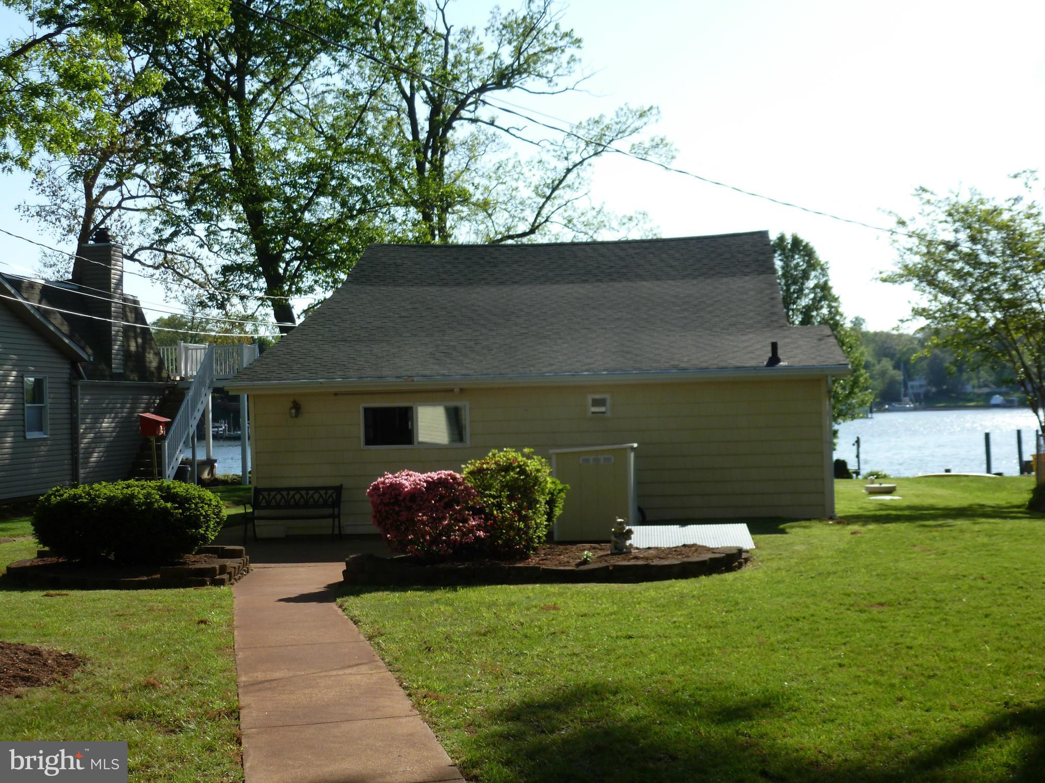 398 Riverside Drive Pasadena, MD 21122 - Photo 26 of 30 Exterior (Rear)
