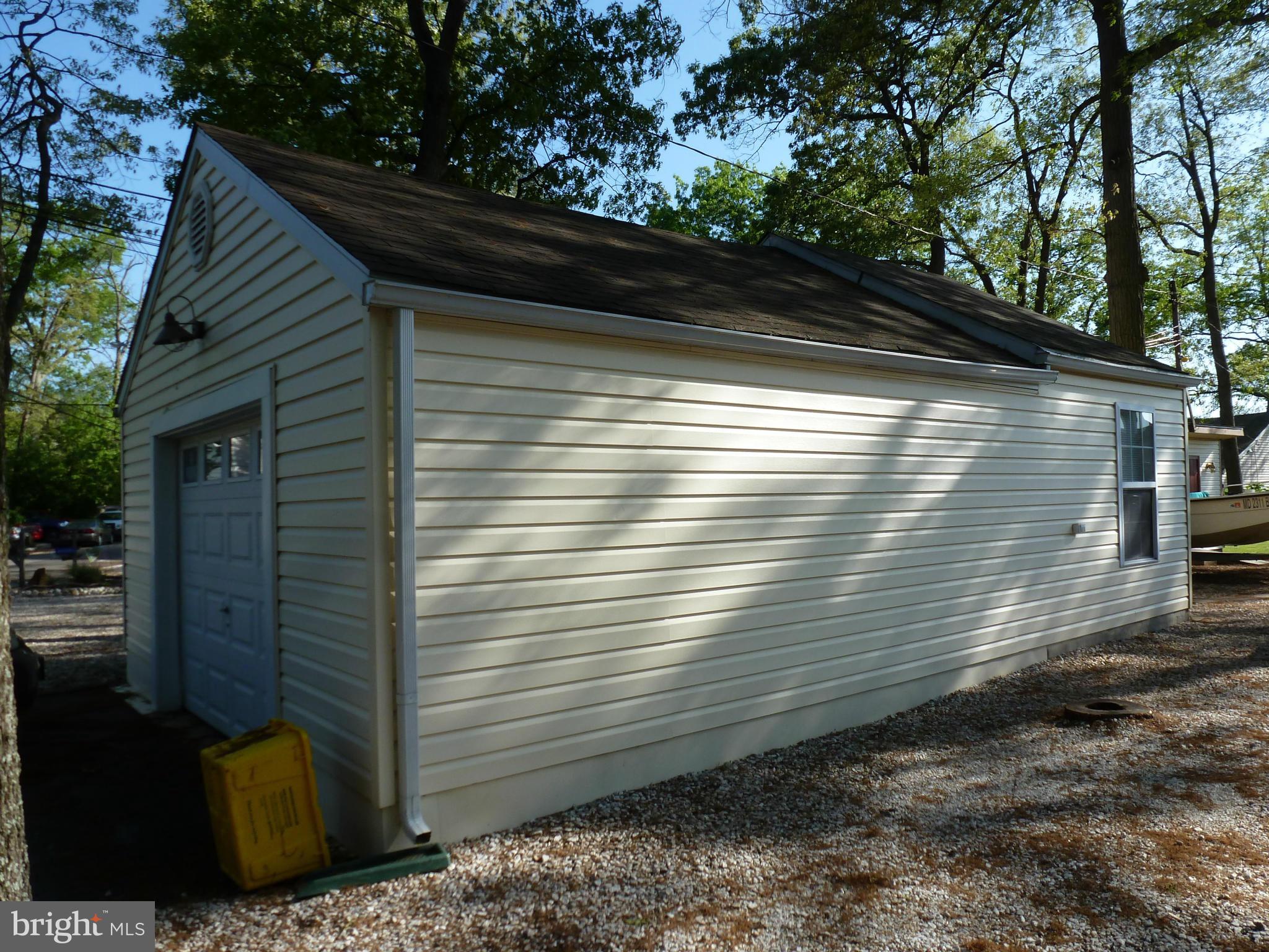 398 Riverside Drive Pasadena, MD 21122 - Photo 29 of 30 Oversize 1 car garage, heated office in rear.
