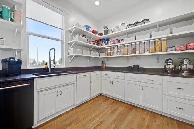 $1,199,000 | 4003 West 156th Terrace, Overland Park, KS 66224