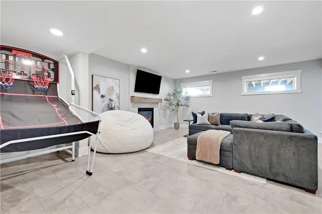 $1,199,000 | 4003 West 156th Terrace, Overland Park, KS 66224