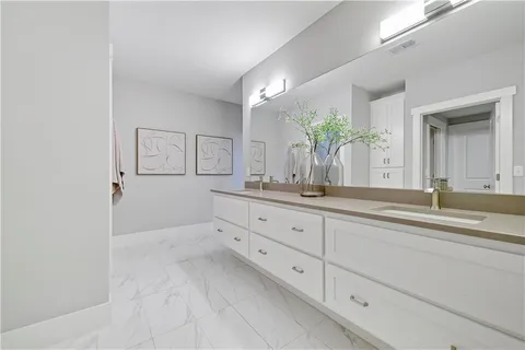 $1,199,000 | 4003 West 156th Terrace, Overland Park, KS 66224