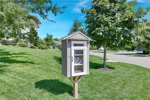 $1,199,000 | 4003 West 156th Terrace, Overland Park, KS 66224