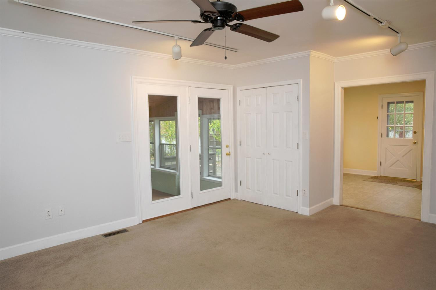 319 Sycamore Road Lexington, KY 40502 - Photo 17 of 40 Photo 17