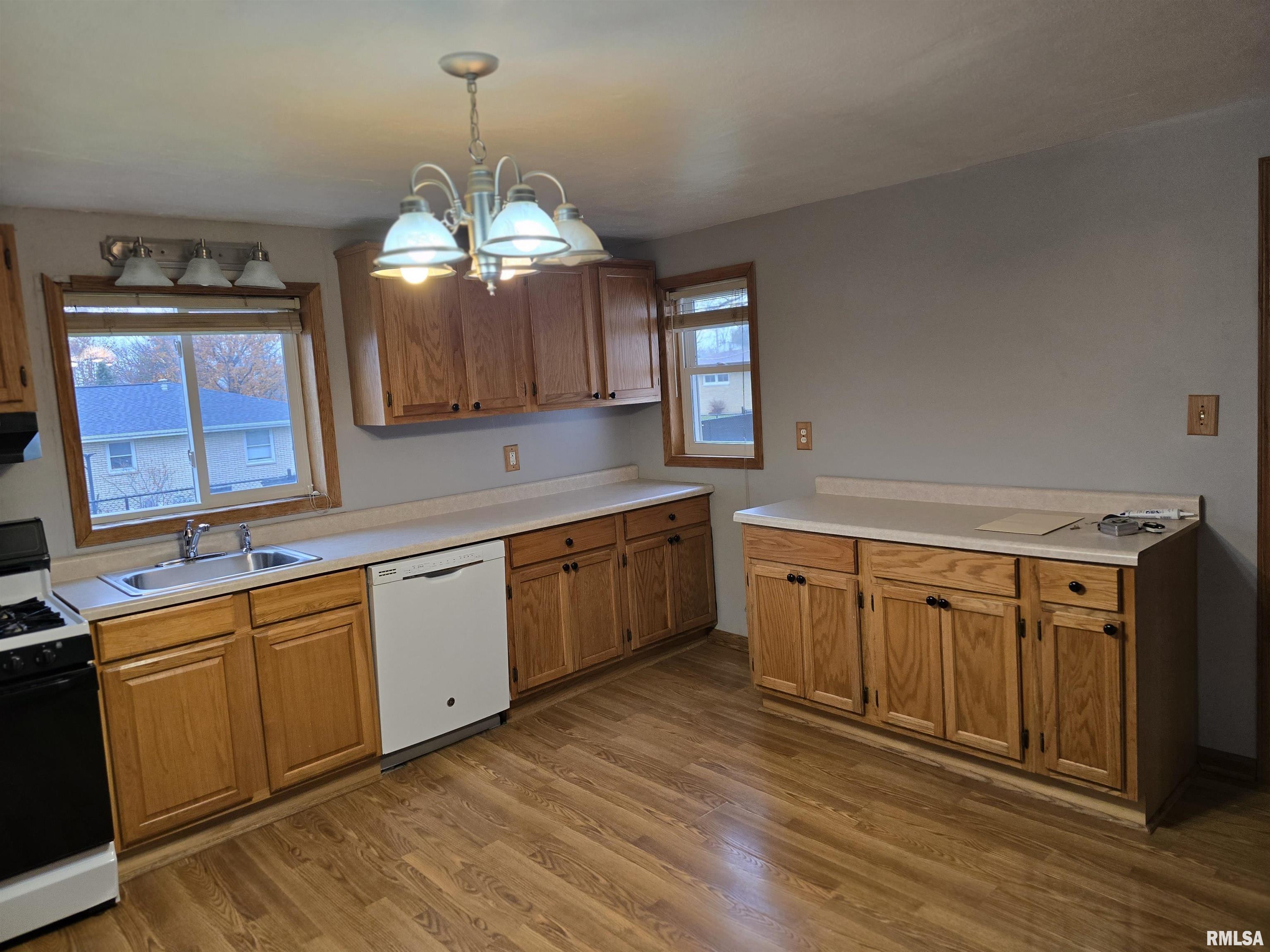 314 North Morgan Street Metamora, IL 61548 - Photo 9 of 25