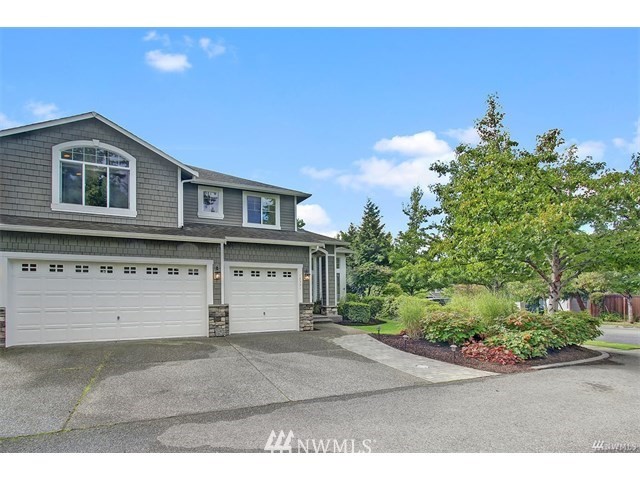 18531 33rd Avenue Southeast Bothell, WA 98012 - Photo 2 of 24