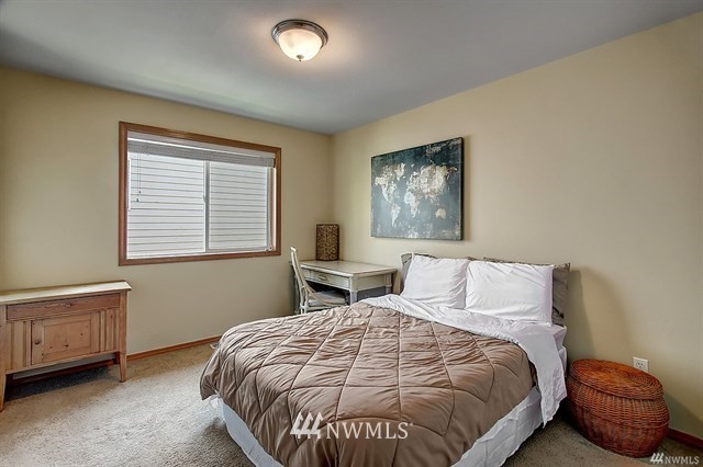 18531 33rd Avenue Southeast Bothell, WA 98012 - Photo 12 of 24