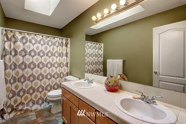 18531 33rd Avenue Southeast Bothell, WA 98012 - Photo 14 of 24