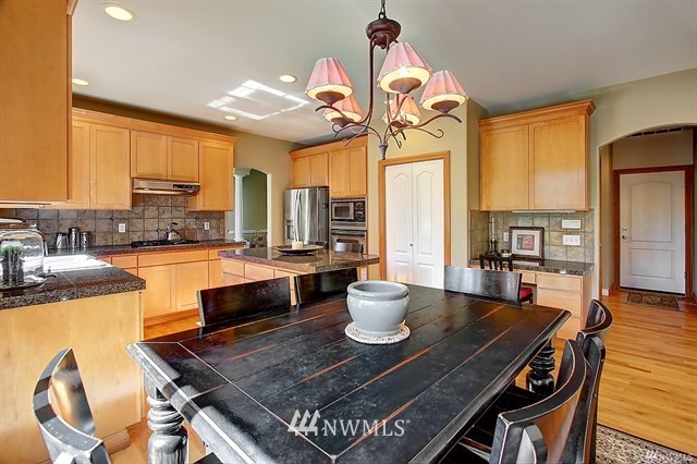 18531 33rd Avenue Southeast Bothell, WA 98012 - Photo 20 of 24