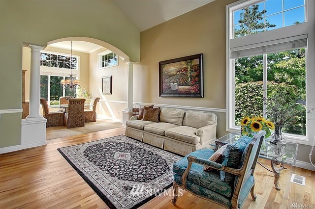 18531 33rd Avenue Southeast Bothell, WA 98012 - Photo 4 of 24