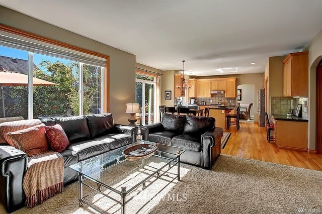 18531 33rd Avenue Southeast Bothell, WA 98012 - Photo 9 of 24