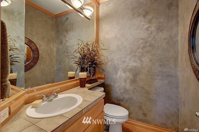 18531 33rd Avenue Southeast Bothell, WA 98012 - Photo 10 of 24