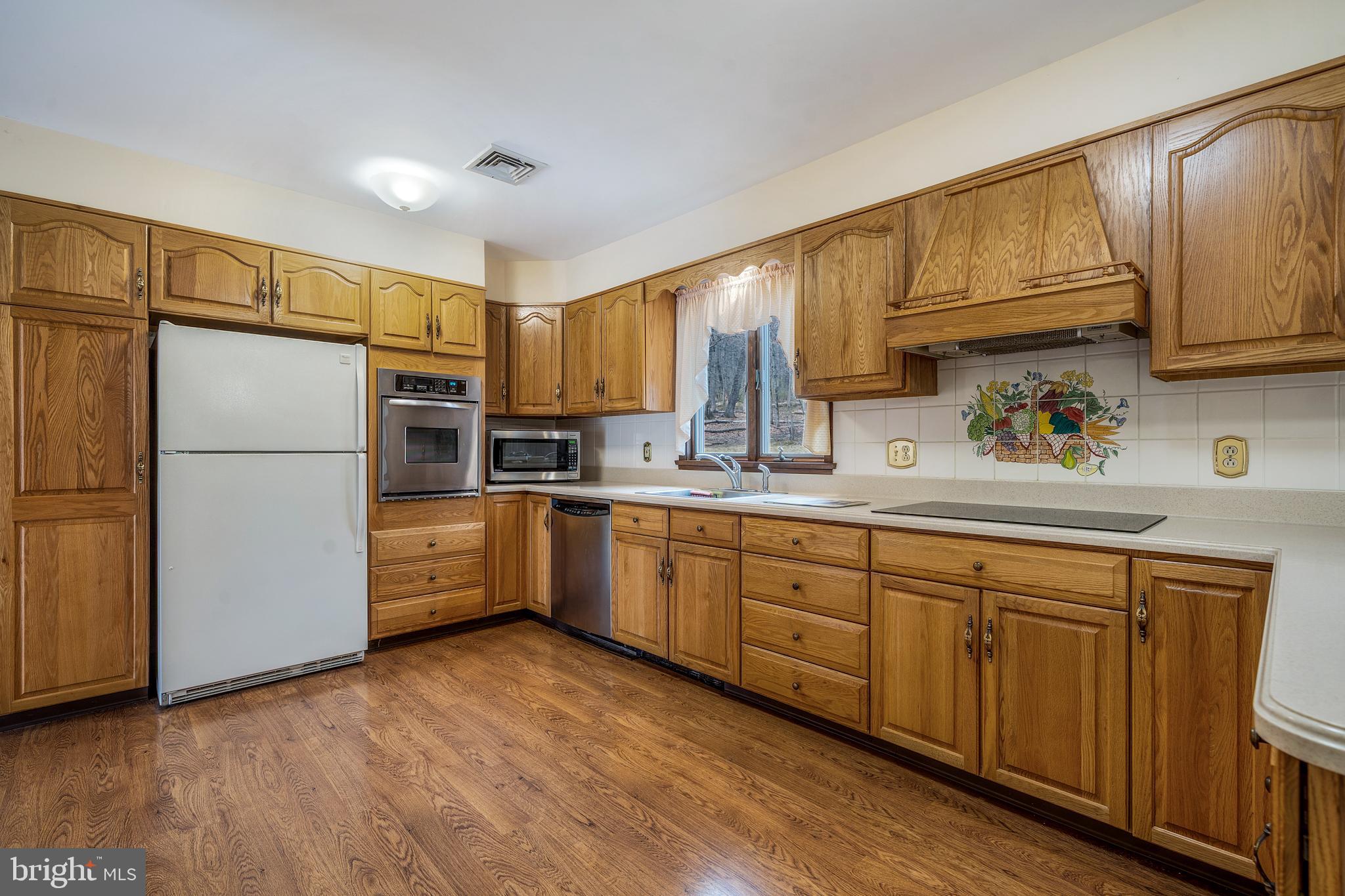 169 East Mountain Road Hillsborough, NJ 08844 - Photo 7 of 29