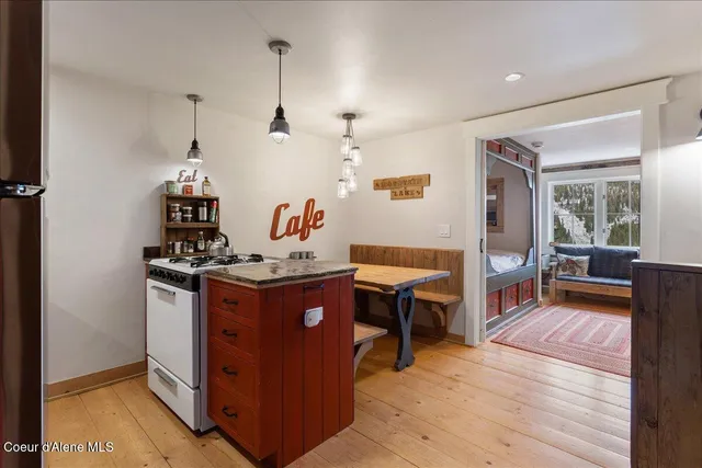 $459,000 | 197 Mogul Hill Road, Unit 6, Sandpoint, ID 83864