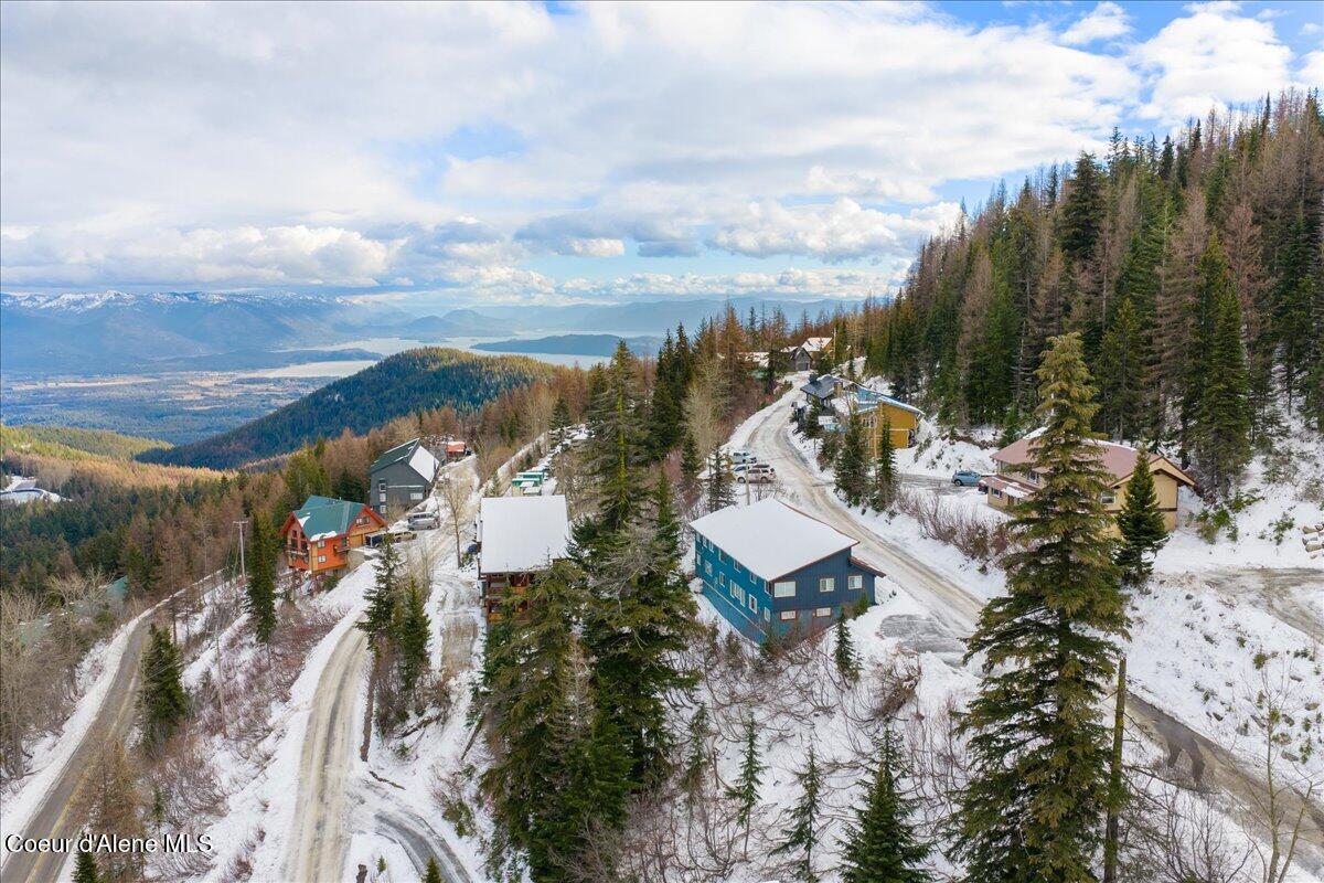 197 Mogul Hill Road, Unit 6 Sandpoint, ID 83864 - Photo 2 of 31 Schweitzer Mountain Condo!