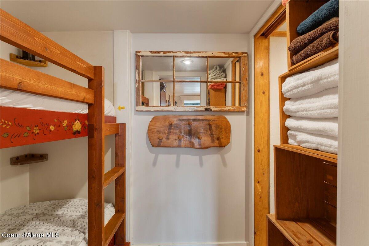 197 Mogul Hill Road, Unit 6 Sandpoint, ID 83864 - Photo 21 of 31 Alcove with Bunk Beds and Storage