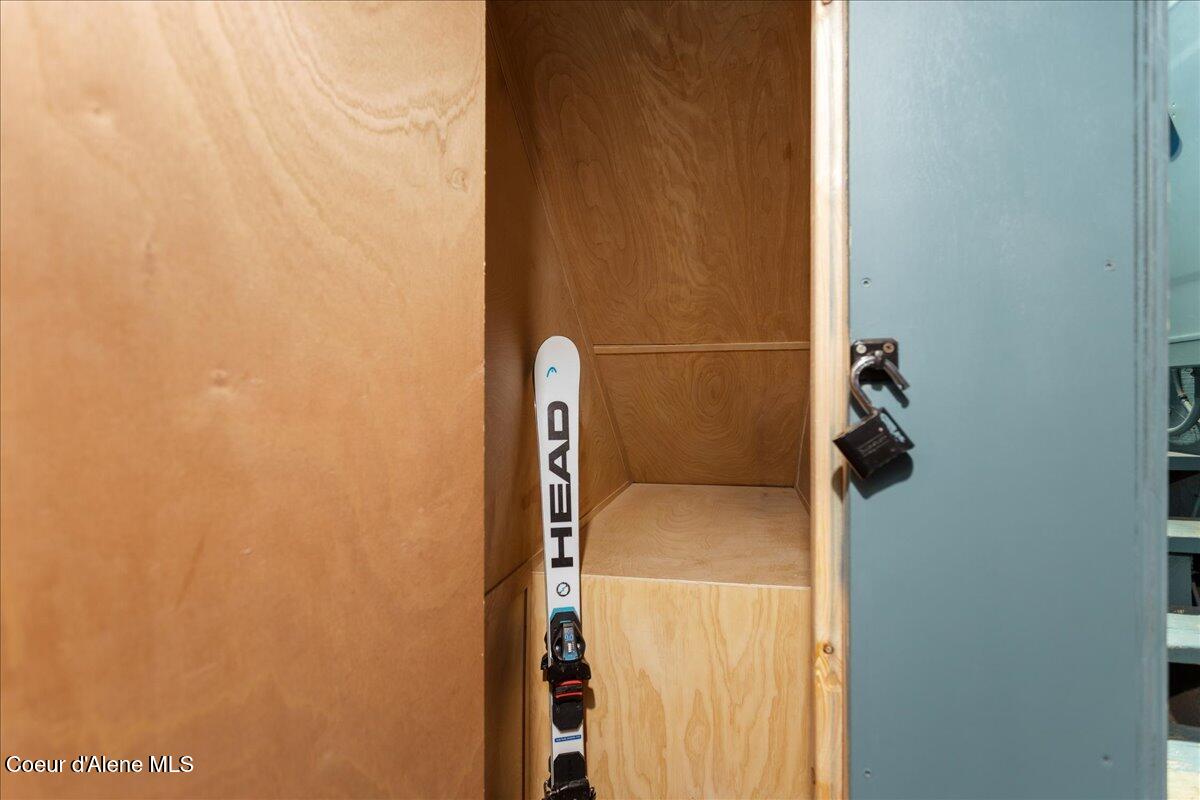 197 Mogul Hill Road, Unit 6 Sandpoint, ID 83864 - Photo 26 of 31 Ski Lockers