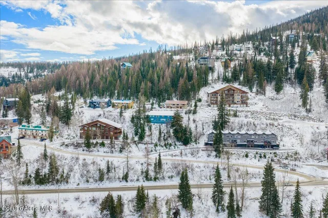 $459,000 | 197 Mogul Hill Road, Unit 6, Sandpoint, ID 83864