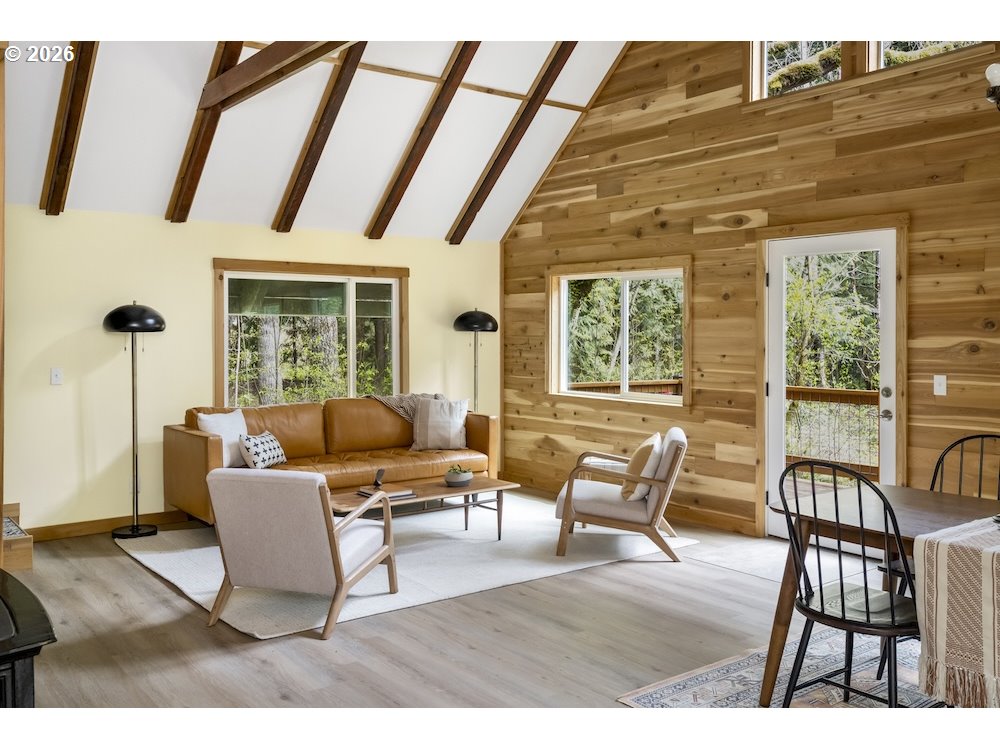 121 Pacific Road Stevenson, WA 98648 - Photo 9 of 41