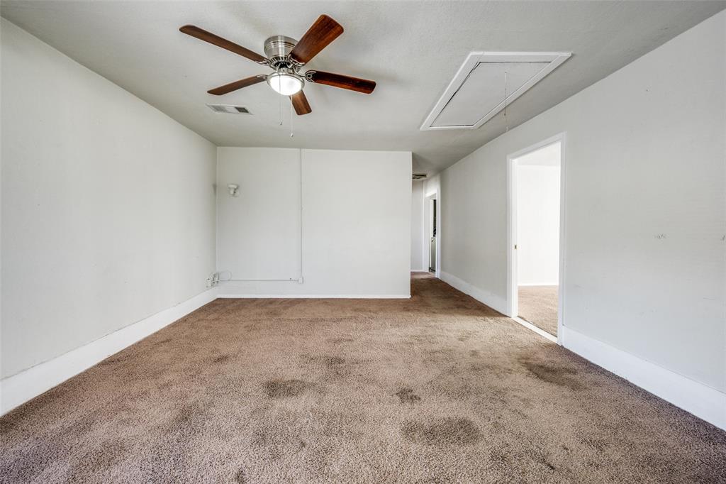 701 Lakey Street Denton, TX 76205 - Photo 8 of 25 a view of an empty room