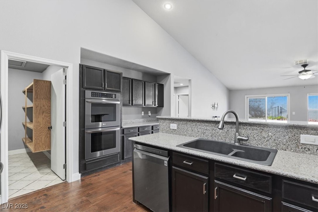 8900 Rusty Rifle Avenue Las Vegas, NV 89143 - Photo 15 of 47