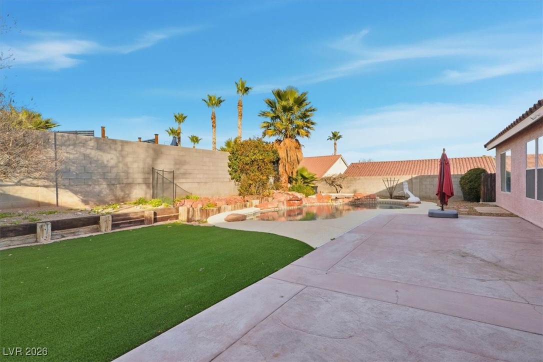 8900 Rusty Rifle Avenue Las Vegas, NV 89143 - Photo 36 of 47