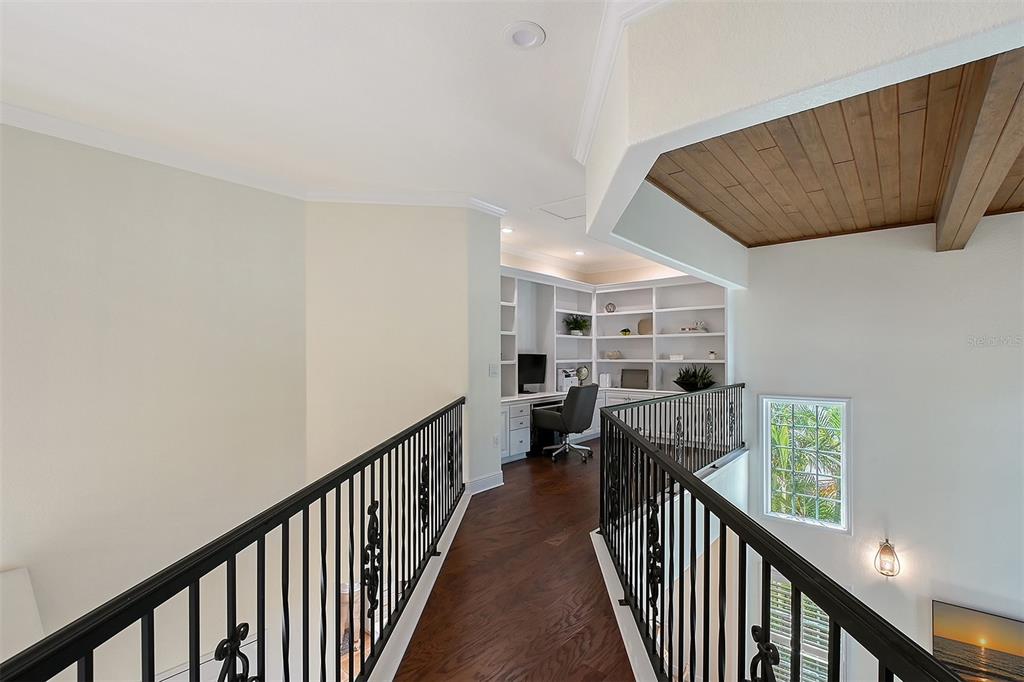4108 Roberts Point Road Sarasota, FL 34242 - Photo 27 of 46 Gallery Image 27